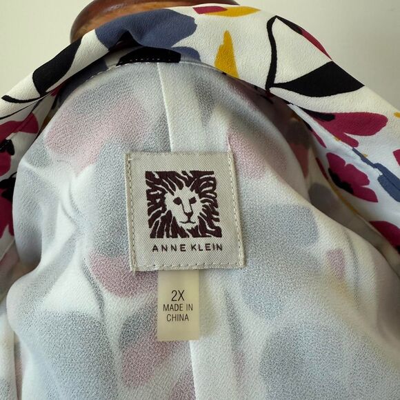 floral sleeveless dress from Anne Klein - Picture 6 of 6